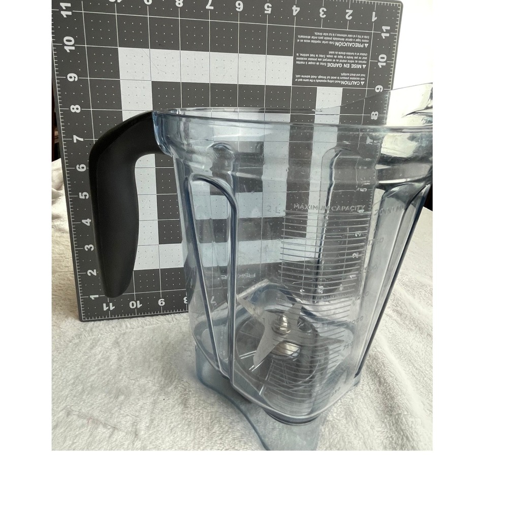Vitamix 64oz Low-Profile Blender Vase VM0161 Clear Pitcher 105733-1 2L 8 Cup - Picture 9 of 12